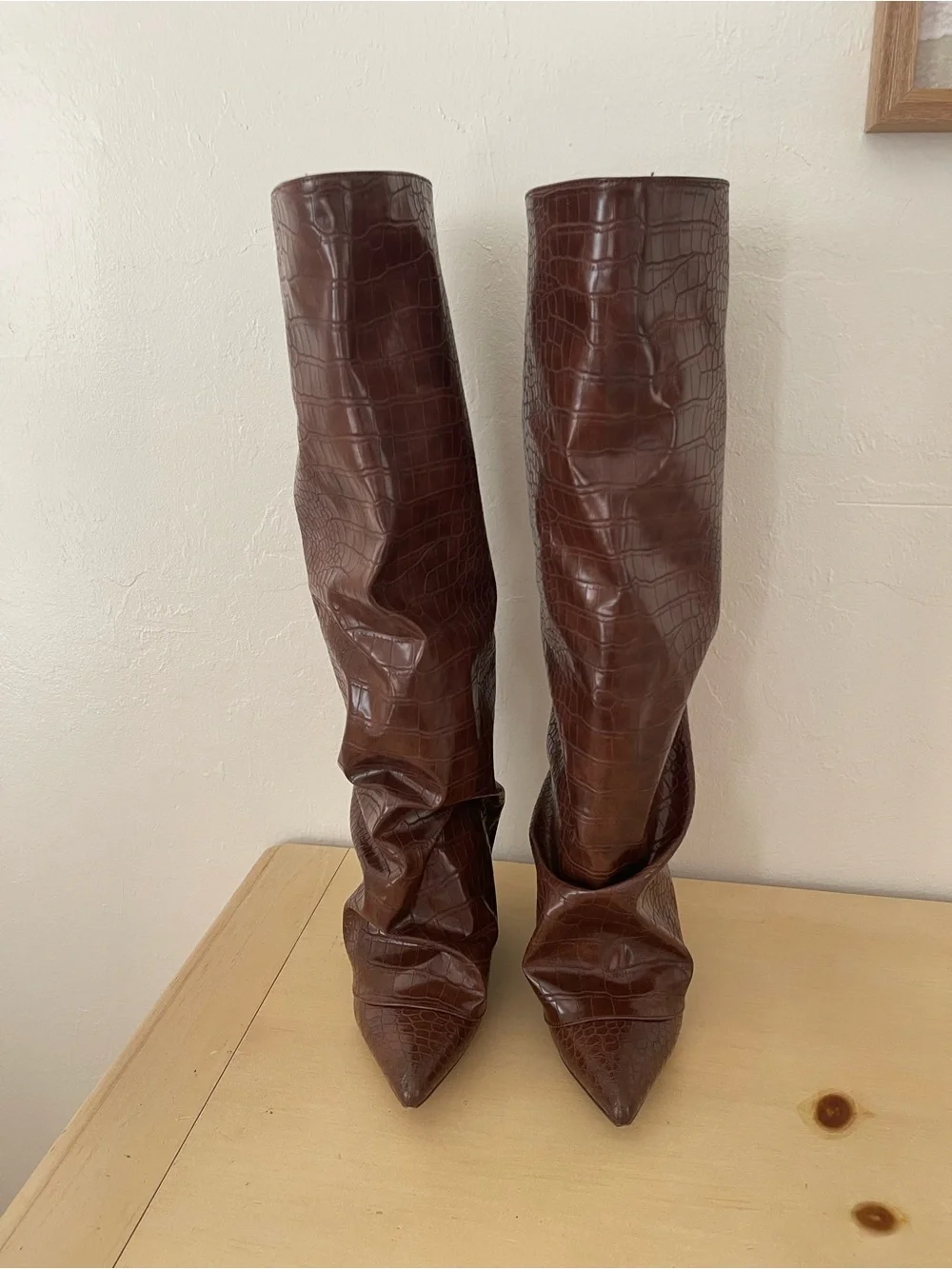 Women's Brown Croc-Embossed Pointed-Toe fold over Knee Boots size 7 fall